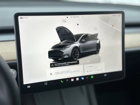 Used 2023 Tesla Model Y Long Range image 18