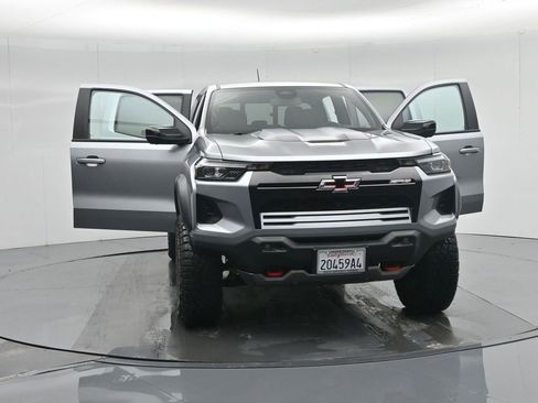 Used 2024 Chevrolet Colorado ZR2 w/ Technology Package image 34
