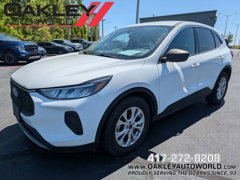Used 2023 Ford Escape Active image 1