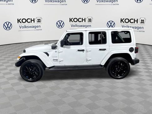 Used 2022 Jeep Wrangler Unlimited Sahara w/ Cold Weather Group image 5