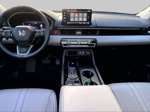 Used 2023 Honda Pilot Elite image 16