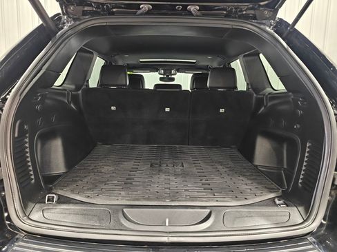 Used 2021 Jeep Grand Cherokee Limited AWD/4WD image 27