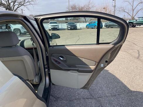 Used 2007 Chevrolet Malibu LS image 28