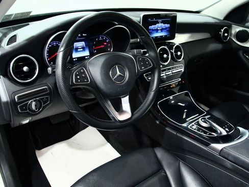 Used 2016 Mercedes-Benz C 300 4MATIC Sedan image 5