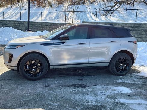 Used 2026 Land Rover Range Rover Evoque S AWD/4WD image 6