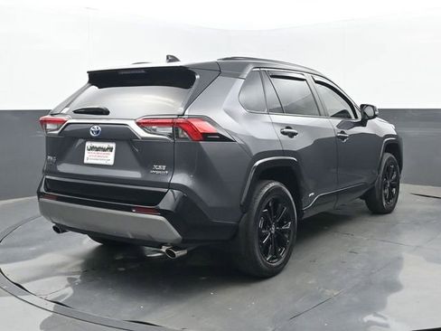 Used 2024 Toyota RAV4 XSE AWD/4WD image 22
