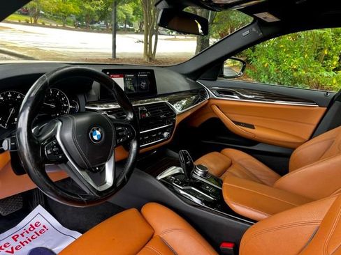 Used 2019 BMW 530i xDrive w/ Convenience Package image 15