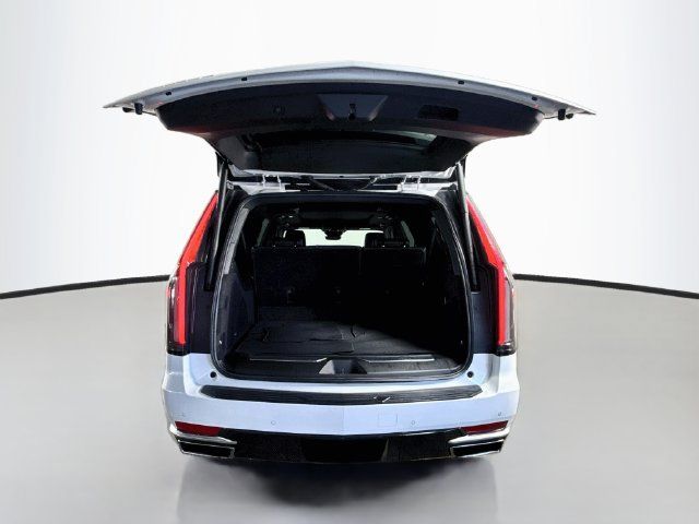 Used 2023 Cadillac Escalade ESV Premium Luxury AWD/4WD image 34