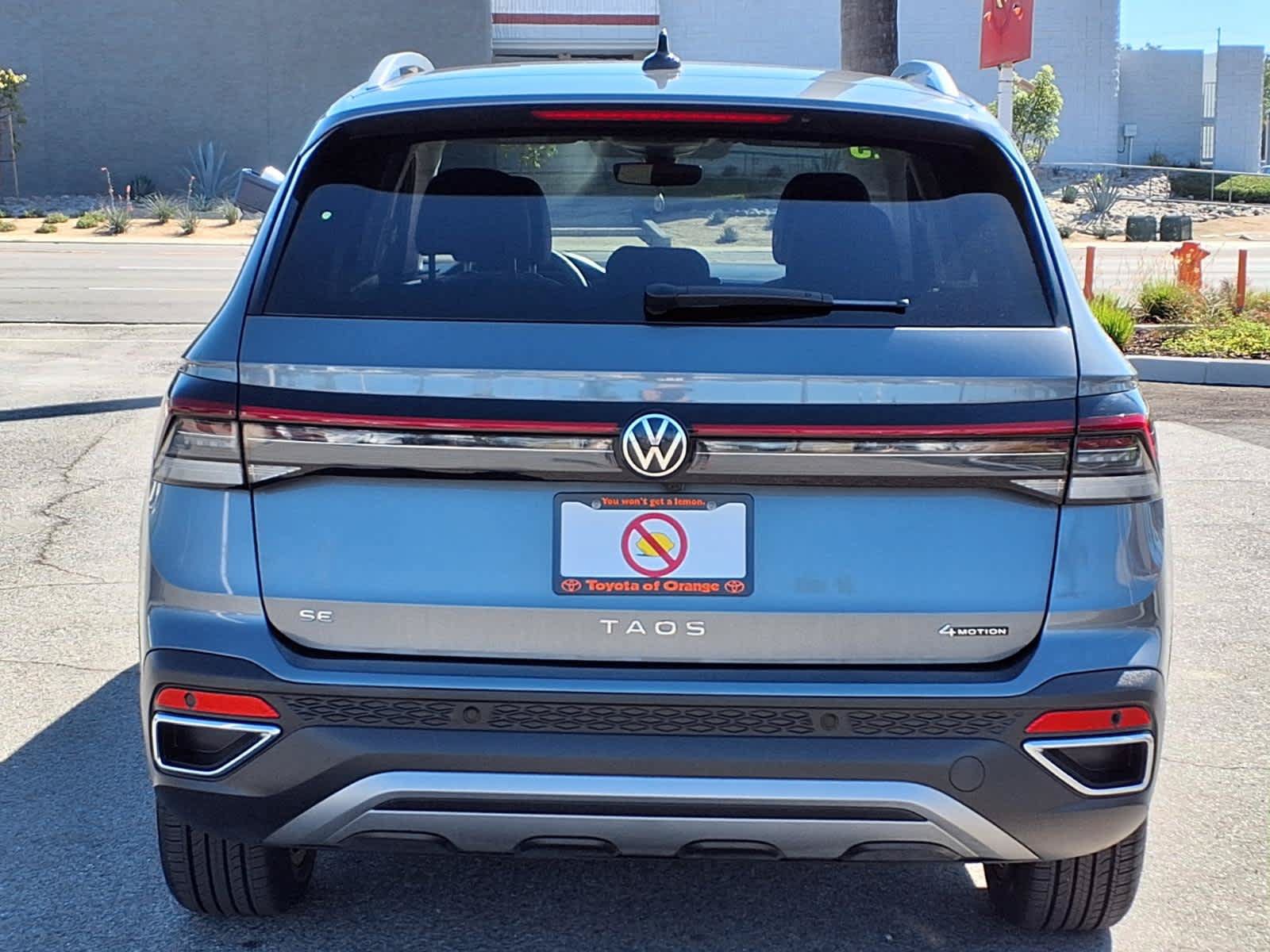 Used 2025 Volkswagen Taos SE AWD/4WD image 5