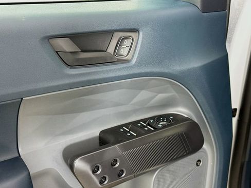 New 2026 Ford Maverick Lariat w/ Black Appearance Package image 18