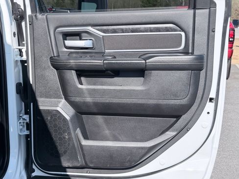 Used 2024 RAM 3500 SLT w/ Quick Order Package 2YG SLT image 26