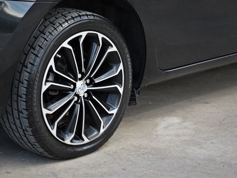 Used 2015 Toyota Corolla S FWD image 8