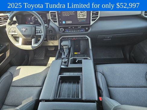 Used 2025 Toyota Tundra Limited AWD/4WD image 15