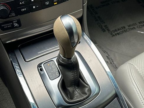 Used 2013 INFINITI G37 Journey w/ Premium Pkg image 22