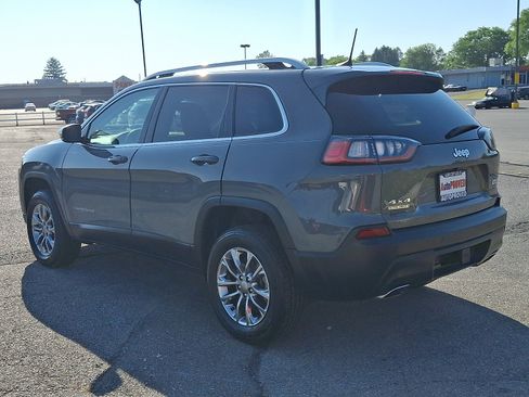 Used 2021 Jeep Cherokee Latitude Lux w/ Comfort/Convenience Group AWD/4WD image 4