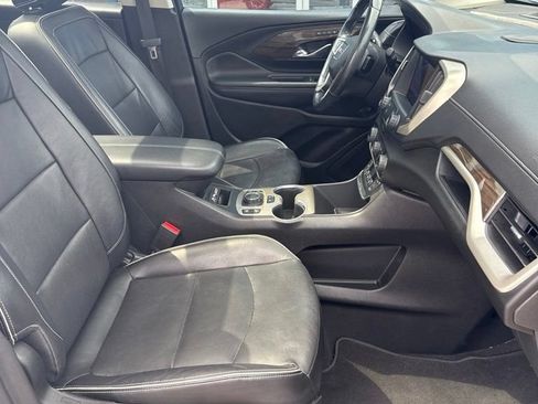 Used 2020 GMC Terrain Denali w/ Denali Premium Package FWD image 24