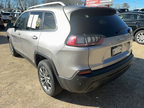 Used 2020 Jeep Cherokee Latitude Plus image 7