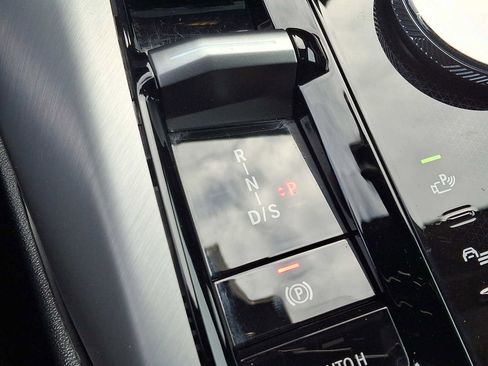 Used 2025 BMW X3 xDrive30i w/ Premium Package image 15