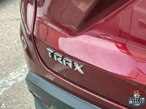 Used 2025 Chevrolet Trax LS image 12