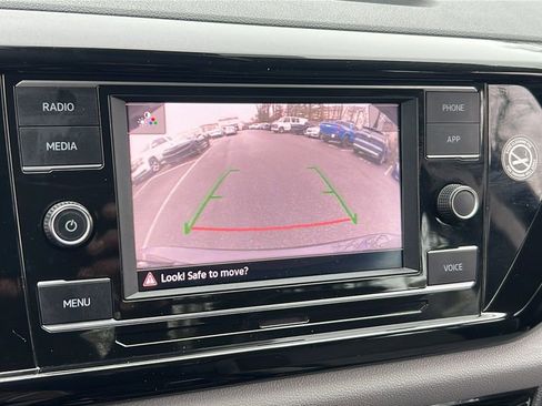 Used 2024 Volkswagen Taos S image 30