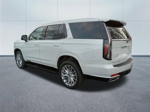 Certified 2024 Cadillac Escalade Premium Luxury image 3