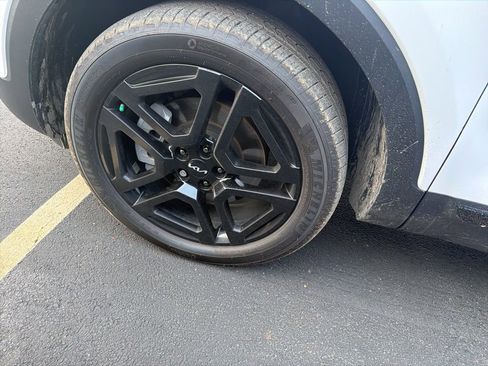 Used 2024 Kia Telluride EX X-Line image 6