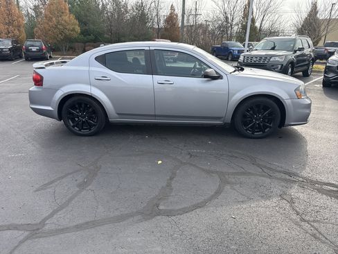 Used 2014 Dodge Avenger SE w/ Blacktop Package image 8