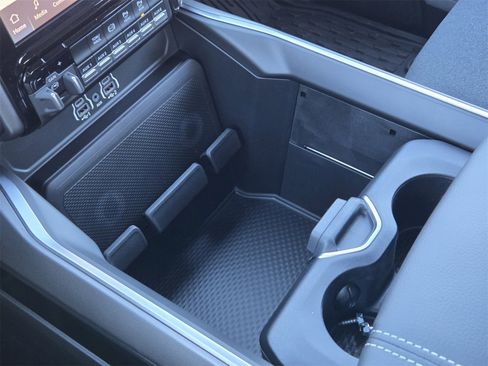 New 2025 RAM 2500 Big Horn image 20