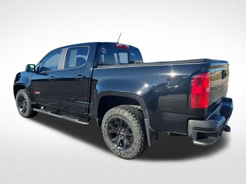 Used 2022 Chevrolet Colorado Z71 w/ Z71 Midnight Edition AWD/4WD image 6