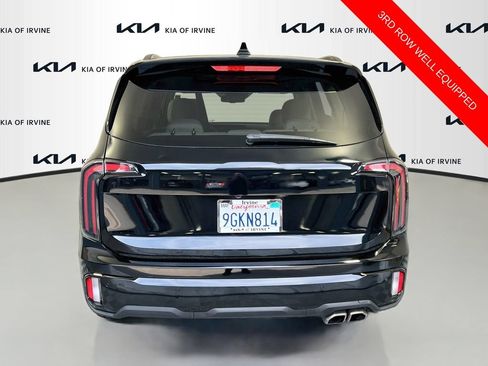 Certified 2023 Kia Telluride EX w/ EX Captain's Chair Package FWD image 7