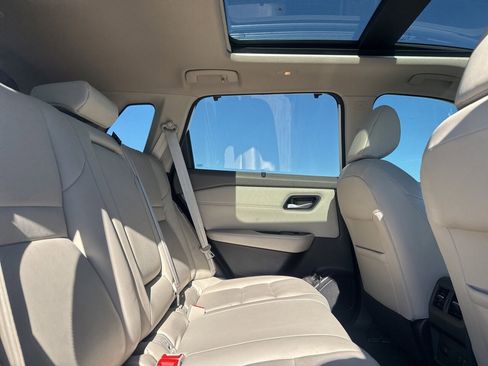 Certified 2021 Nissan Rogue SL image 16