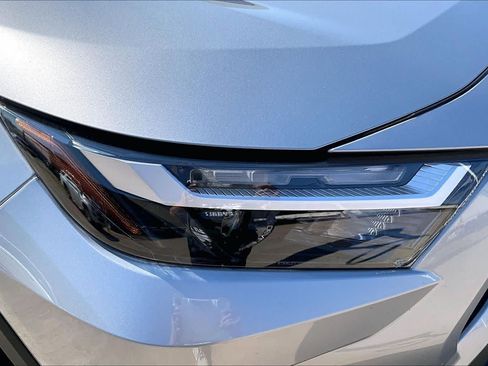 Used 2025 Toyota RAV4 LE AWD/4WD image 25
