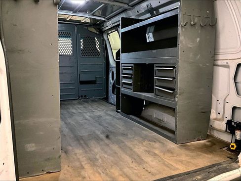 Used 2014 Ford E-250 and Econoline 250 w/ Power Group image 33