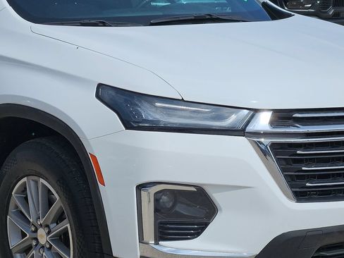 Used 2023 Chevrolet Traverse LT AWD/4WD image 8