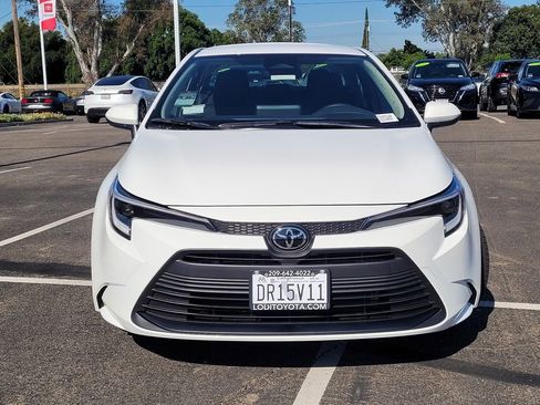 Used 2026 Toyota Corolla Hybrid Sedan FWD image 2