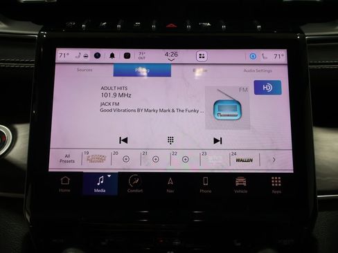 Used 2021 Jeep Grand Cherokee L Limited AWD/4WD image 30