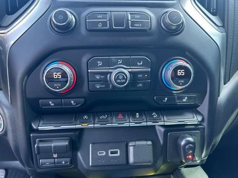 Used 2021 Chevrolet Silverado 1500 RST AWD/4WD image 12