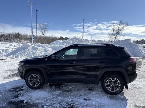 Used 2019 Jeep Cherokee Trailhawk w/ Comfort & Convenience Group image 9