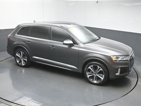 Used 2022 Audi Q7 3.0T Premium Plus w/ Premium Plus Package AWD/4WD image 42