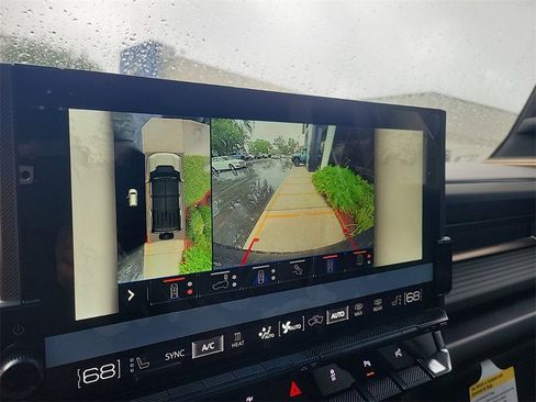 Used 2024 GMC Hummer EV 2X w/ Extreme Off-Road Package image 23