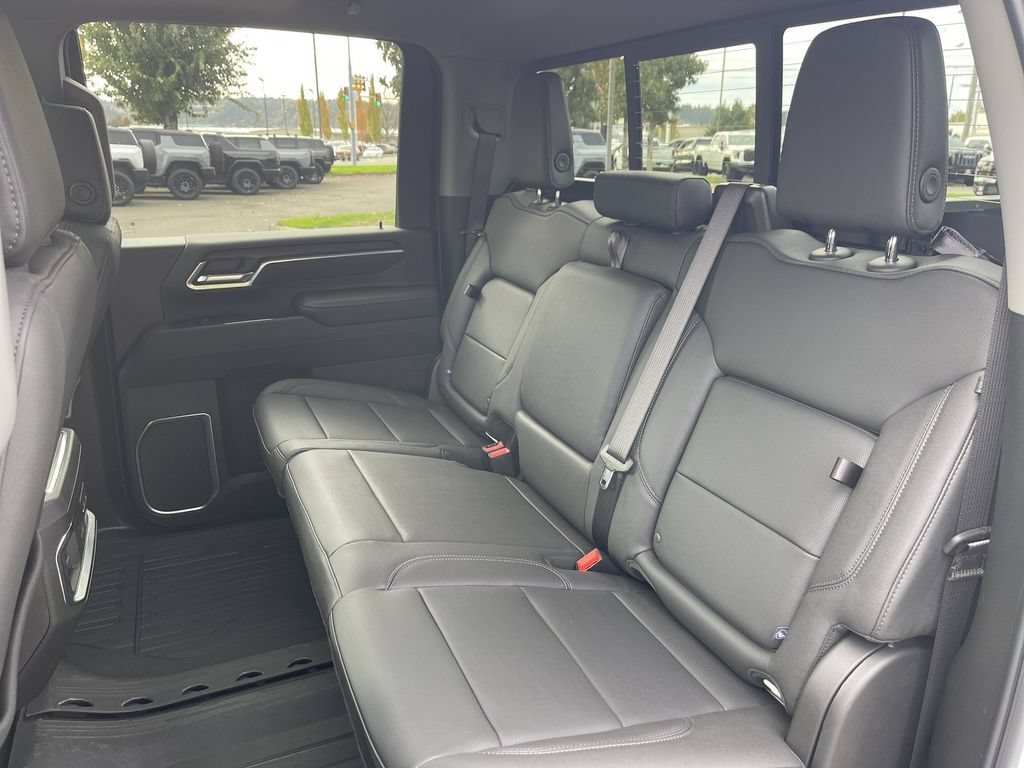 New 2026 GMC Sierra 3500 SLT w/ SLT Premium Package AWD/4WD image 26