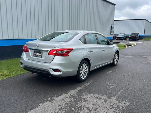 Used 2019 Nissan Sentra SV FWD image 5