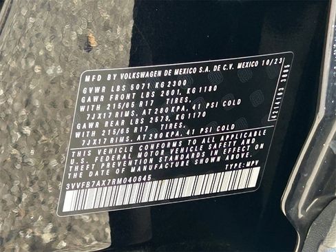 Used 2024 Volkswagen Tiguan S image 34