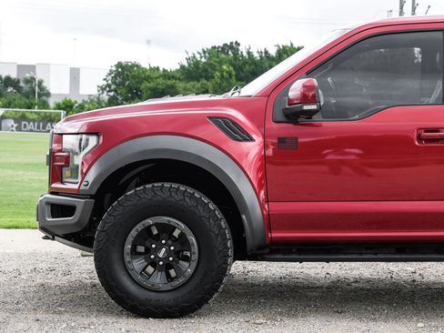 Used 2018 Ford F150 Raptor w/ Equipment Group 802A Luxury AWD/4WD image 14