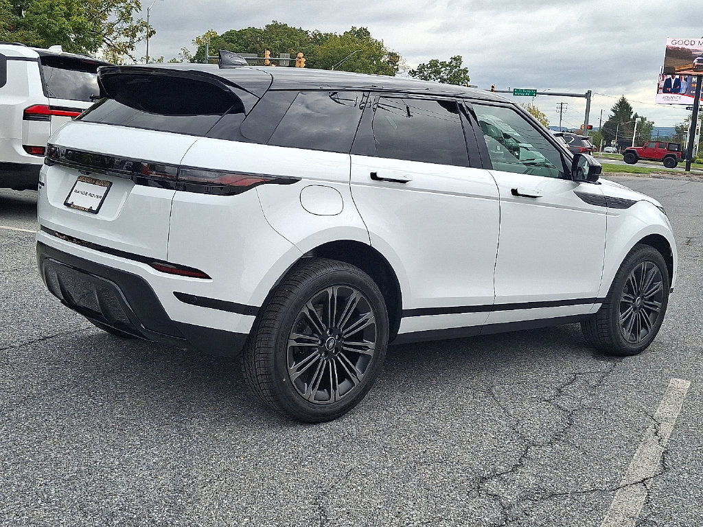 New 2026 Land Rover Range Rover Evoque S AWD/4WD image 3