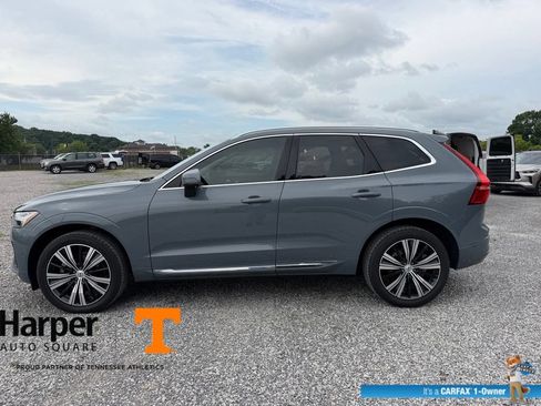 Used 2023 Volvo XC60 B5 Plus AWD/4WD image 2