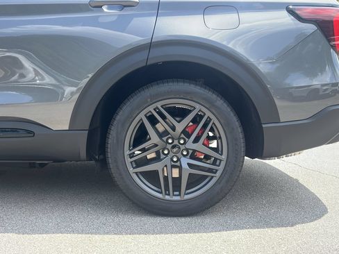 New 2026 Ford Explorer ST AWD/4WD image 29