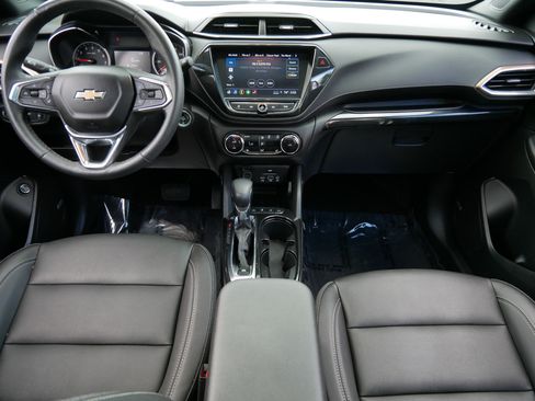 Used 2023 Chevrolet TrailBlazer ACTIV w/ Sun and Liftgate Package AWD/4WD image 10