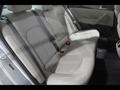 Used 2017 Hyundai Sonata Limited FWD image 19