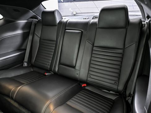 Used 2013 Dodge Challenger R/T Plus RWD image 17